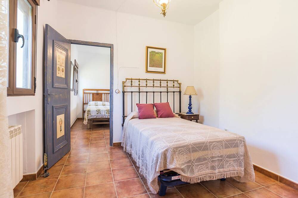 Casa rural en el campo 8-10 personas ideal para grupos de amigos y familias in Horcajo de Santiago, Provincia de Cuenca