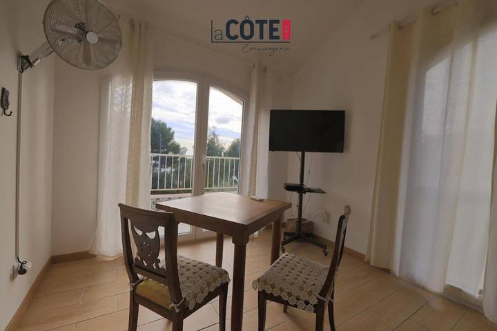 Location de vacances pour 8 personnes, avec Terrasse et Vue dans Calanque de Cap Rousset - 4