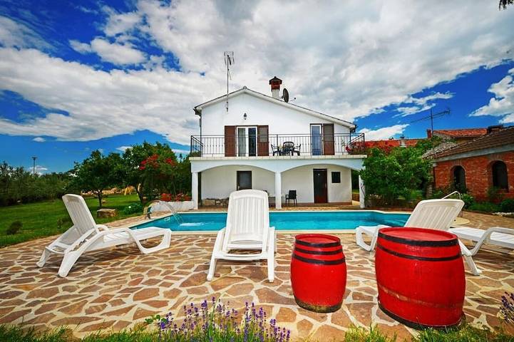 Ferienhaus für 10 Personen, mit Garten