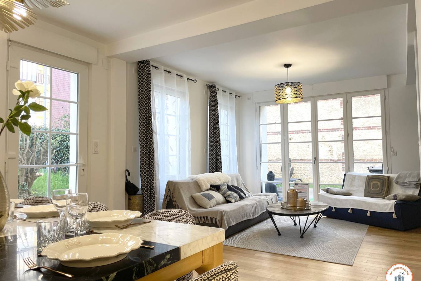 🌳 The Garden House - Jardin, Parking, Hypercentre in Deauville, Lisieux region