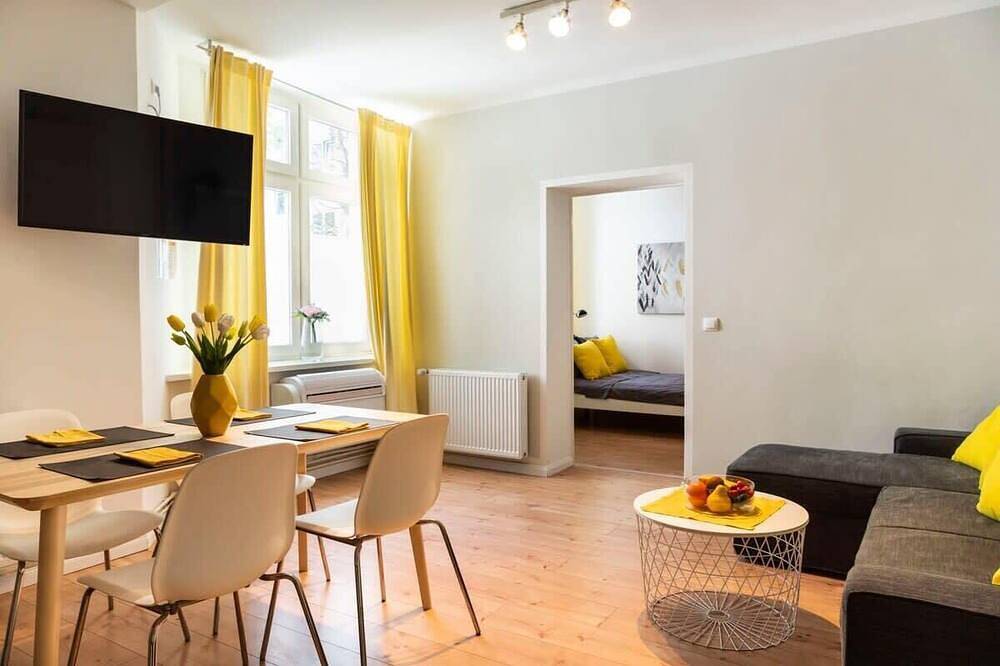 Ganze Wohnung, Cosy Two Br plus Self Checkin in Mitte Berlin, Berlin
