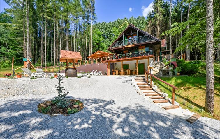 Vakantiehuis voor 8 personen, with zwembad and sauna as well as tuin and uitzicht, met huisdier - 1