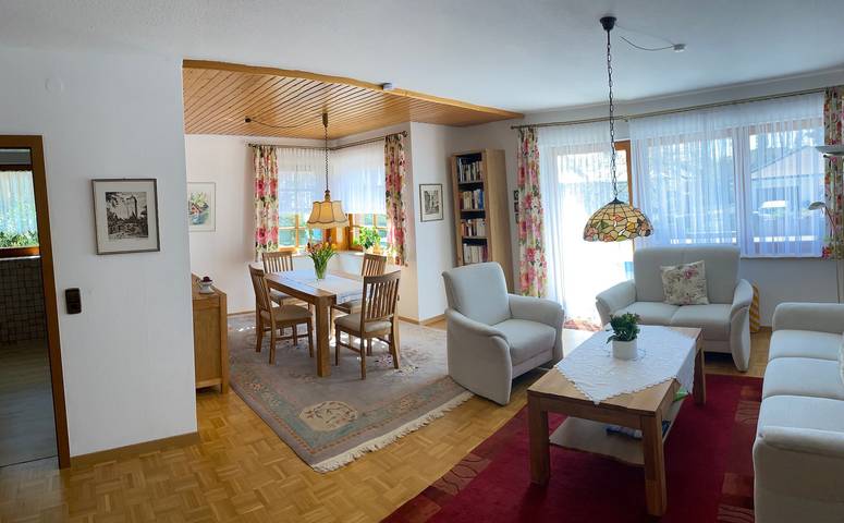 Entire apartment, Beautiful Ground Floor Apartment with Dreiwelten Card and Terrace near Solemar in Bad Duerrheim, Central Black Forest
