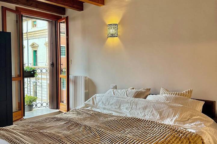 Appartamento intero, Cozy studio in a quaint Vicenza neighborhood perfect for relaxing in Vicenza, Provincia di Vicenza