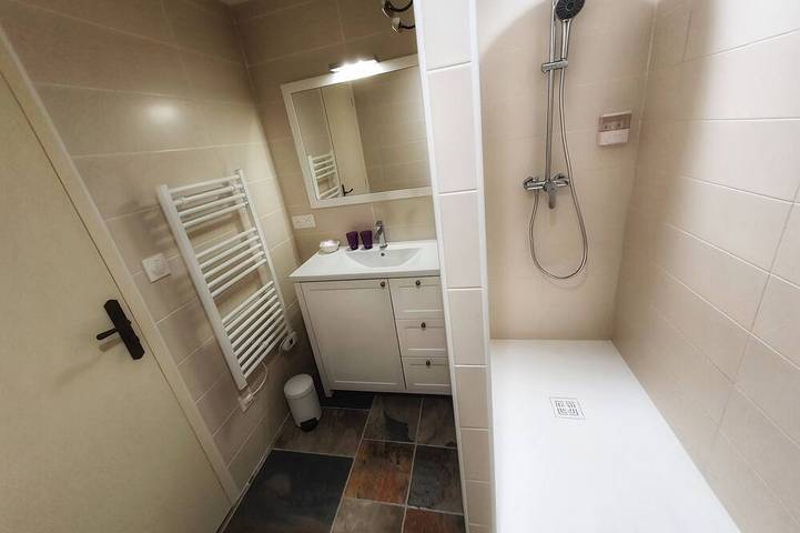 Appartement entier, Loft chêne, beau duplex avec balcon in La Charité-sur-Loire, Vallée de la Loire