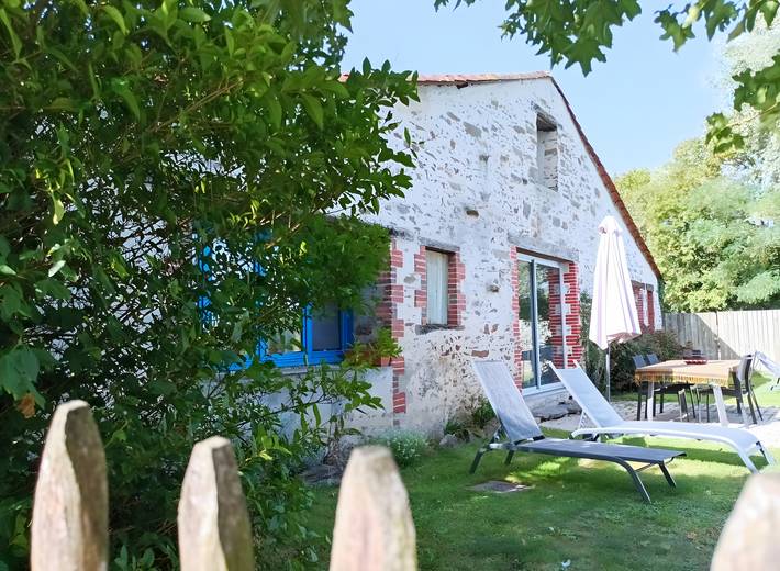 Gîte pour 7 personnes, avec jardin, adapté aux familles à Saint-Florent-des-Bois