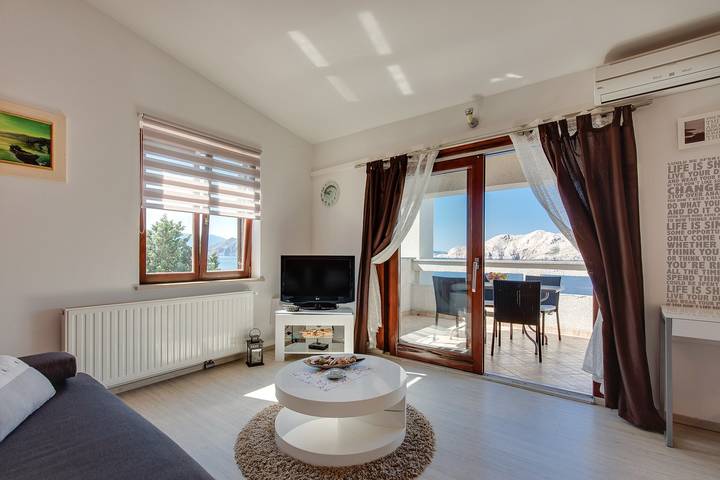 Ferienwohnung für 2 Personen, mit Balkon/Terrasse und Meerblick auf Krk - 3