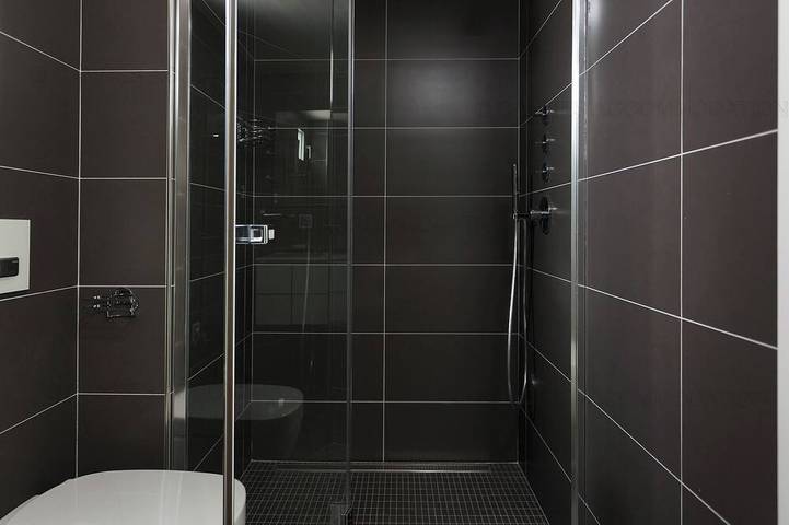 Gîte pour 4 personnes, avec terrasse dans Palais Des Festivals Et Des Congres - 4