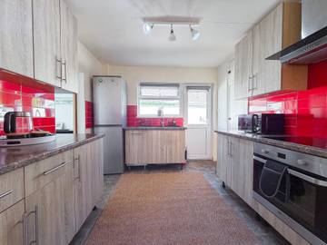 Holiday Rental for 4 People in Manorbier, Pembrokeshire, Photo 2