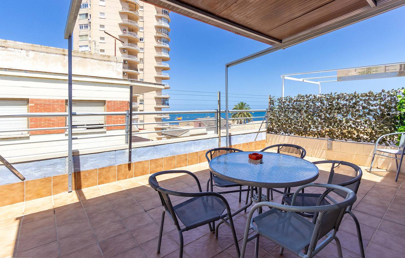 Apartamento vacacional entero, Acogedor apartamento de playa con aire acondicionado e Internet - Playa Barnuevo 100m in Santiago de la Ribera, San Javier