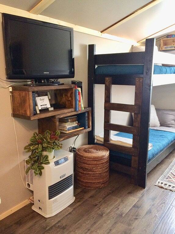 Willkommen in der Fiddle Creek Cabin in der Nähe von Hatcher Pass, Alaska in Matanuska-Susitna