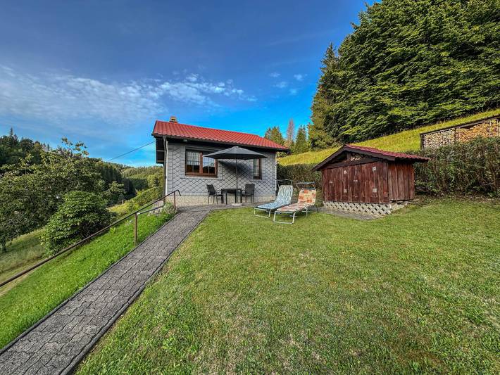 Ferienhaus für 2 Personen, mit Terrasse und Garten in Schleusegrund