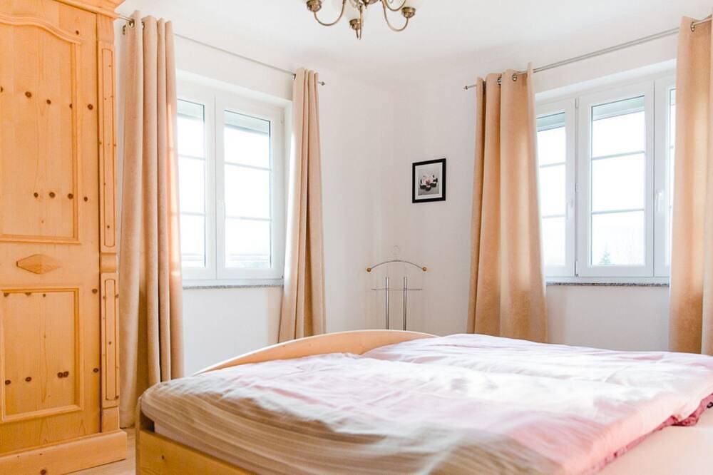 Ganze Wohnung, Ferienwohnung Top 5 - Atterseejuwele am See in Seefeld (Oberösterreich), Steinbach am Attersee