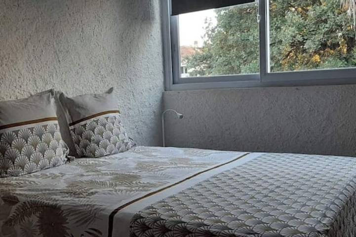 Appartement entier, Charmant T3 dans villa proche de la mer in Le Pradet, Côte méditerranéenne (France)