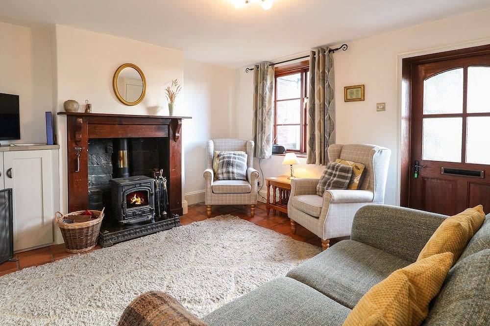 Lanthorn Cottage, pet friendly in Happisburgh, East Anglia in Happisburgh, Norfolk