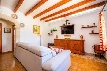 Villa in Playa del Port de Pollença, Pollença für 8 