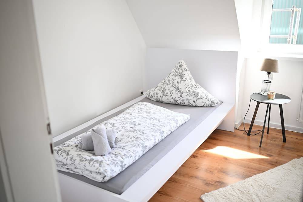 Ganze Wohnung, Moderne Ferienwohnung mit 5 Schlafplätze  Wanderwege in der Nähe in Siegen, Kreis Siegen-Wittgenstein