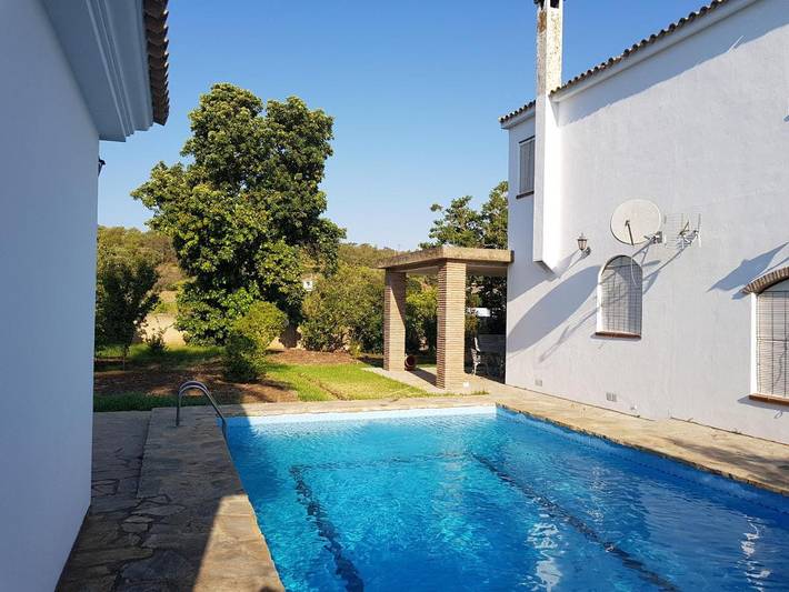 Chalet para 12 personas, con Jacuzzi y Terraza además de Jardín y Piscina en La Janda - 2