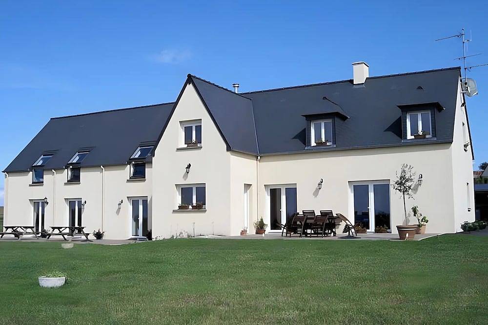 Gîte Le Moulin De La Butte : terrasse privée, jardin et Wi-Fi à Huisnes-sur-Mer in Huisnes-sur-Mer, Baie du Mont-Saint-Michel