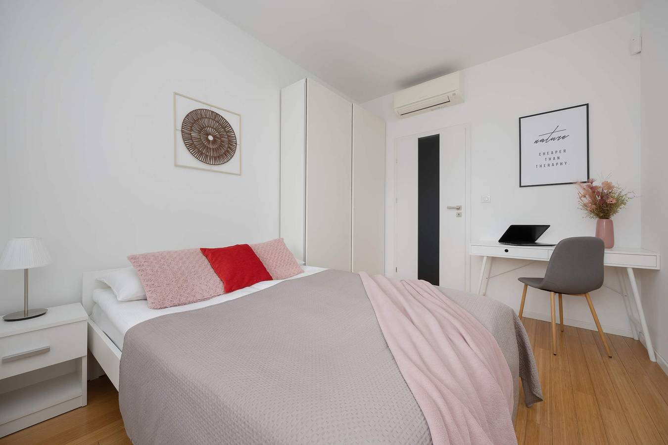 Appartement entier, Cybernetyki 7D Warsaw | Family Apartment for 8 people | 3 bedrooms | Garage | Balcony in Mokotów, Varsovie