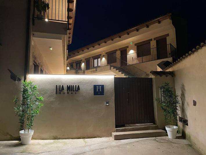 Maison d’hôte pour 2 personnes, avec Terrasse ainsi que Piscine et Vue
