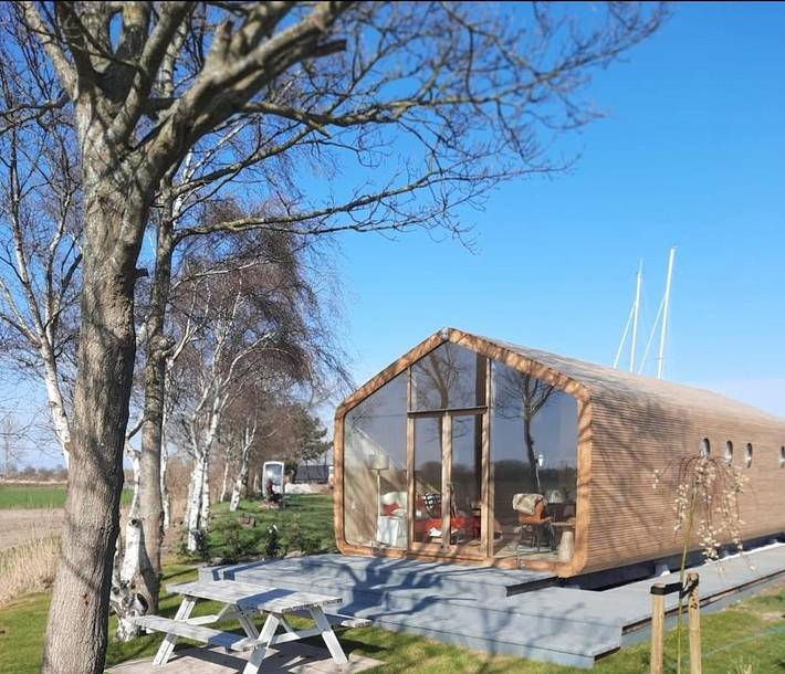 Vakantiehuis voor 5 personen, with Balkon and Terras as well as Tuin and Uitzicht op het meer in Stavoren