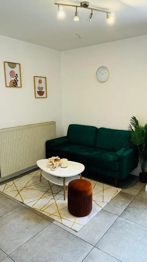 Apartamento de vacaciones para 6 personas, con terraza además de jardín y vistas - 1