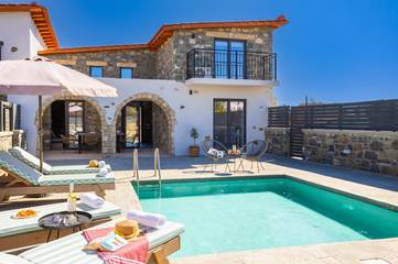 Villa für 6 Personen, mit Balkon und Meerblick sowie Garten auf Rhodos