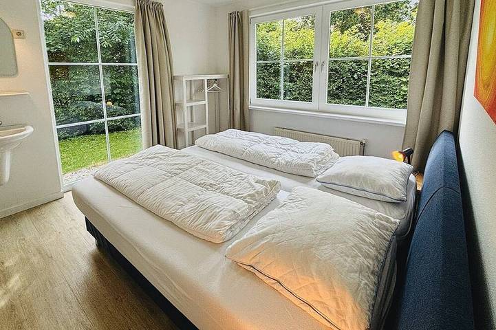 Ferienhaus für 8 Personen, mit Garten in Nieuw-Haamstede - 2