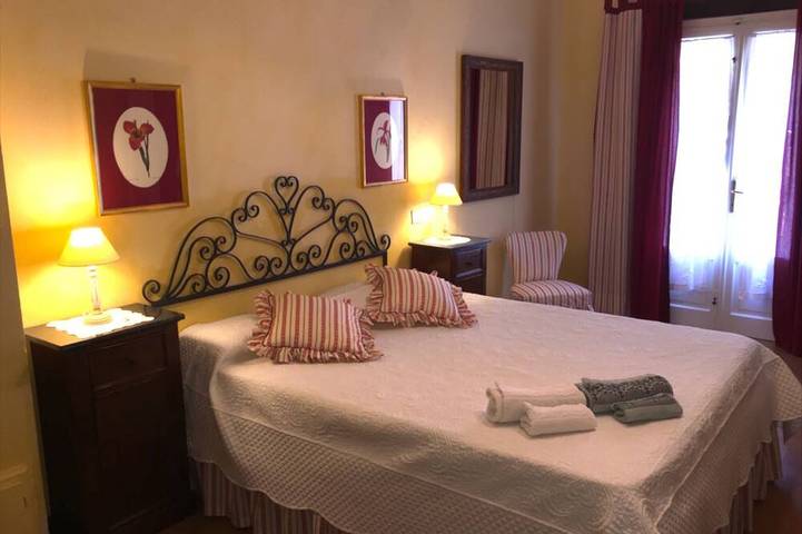 Lovely accommodation in a typical tuscan farmhouse. Cooking Class on site in Massa e Cozzile, Pistoia Province