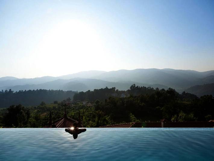 Maison d’hôte pour 2 personnes, avec Jardin ainsi que Piscine et Vue dans Póvoa de Lanhoso