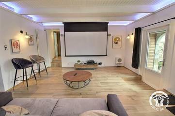 Gîte pour 15 personnes, avec vue et jardin à Caouënnec-Lanvézéac