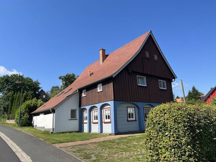 Ferienwohnung für 7 Personen, mit Balkon und Terrasse sowie Garten in Bertsdorf-Hörnitz