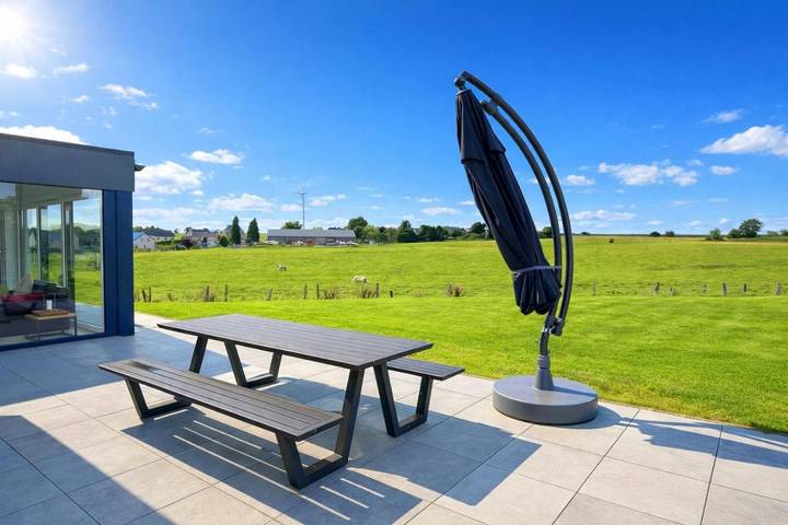 Location de vacances pour 8 personnes, avec piscine ainsi que jardin et vue à Bastogne - 3