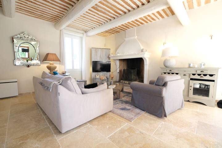 Location de vacances pour 8 personnes, avec jardin à Caumont-sur-Durance - 3