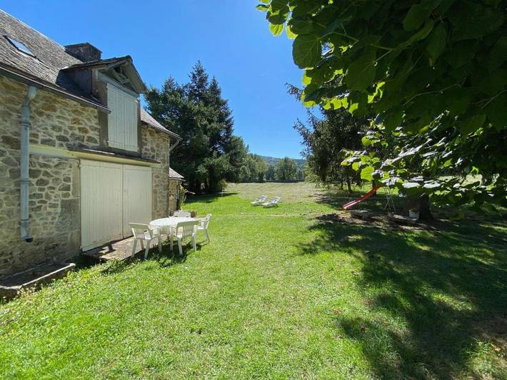 Location de vacances pour 6 personnes, avec terrasse, animaux acceptés à Laissac - 2