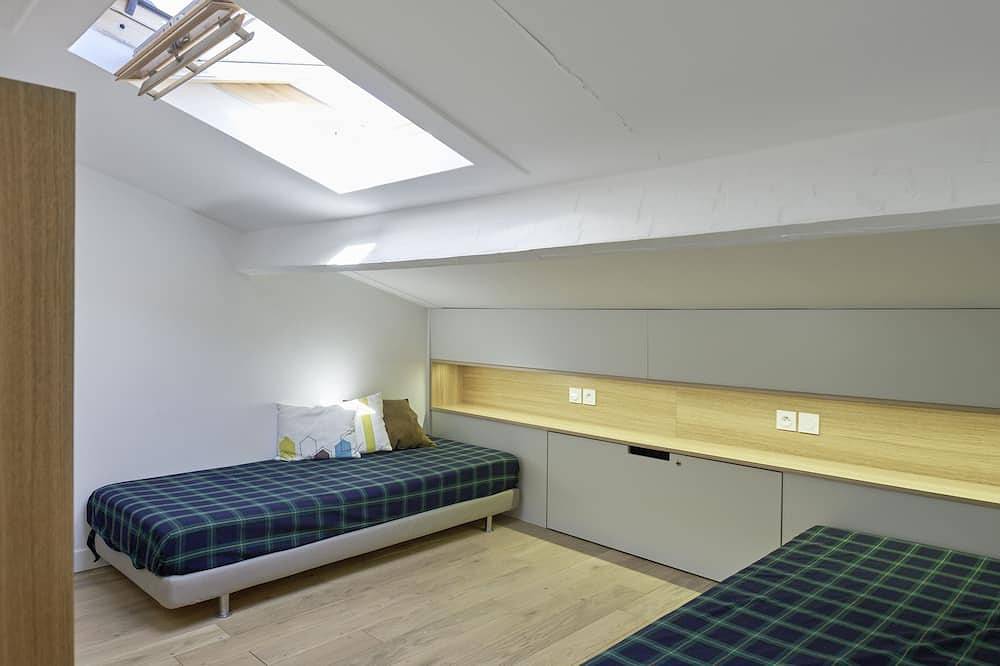 Nuovo Prezzo! Porquerolles Village house 130m2 vicino a Place d'Armes 8 persone in Hyeres, Porquerolles