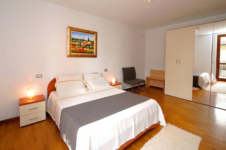 Villa für 12 Personen, mit Garten in Desenzano del Garda - 2