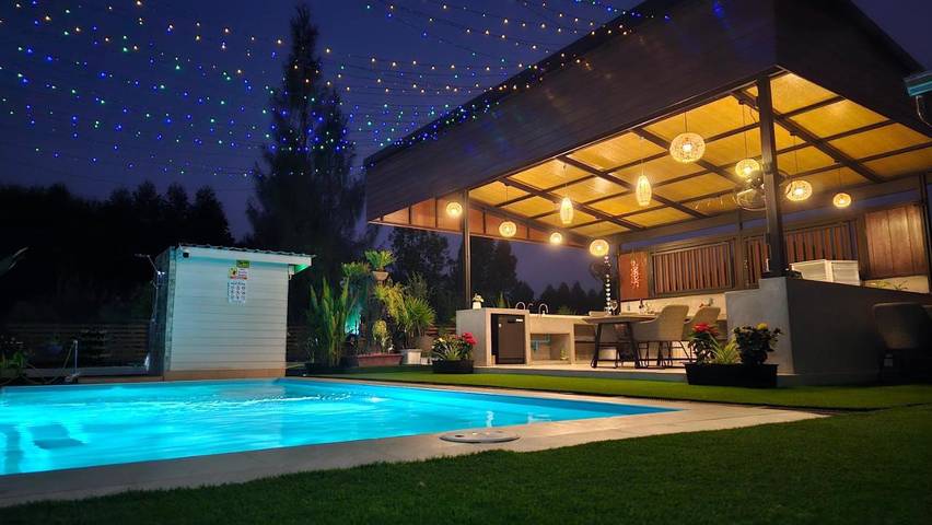 Maison d’hôte pour 2 personnes, avec piscine et vue ainsi que jardin et sauna dans Ban Chang Kham