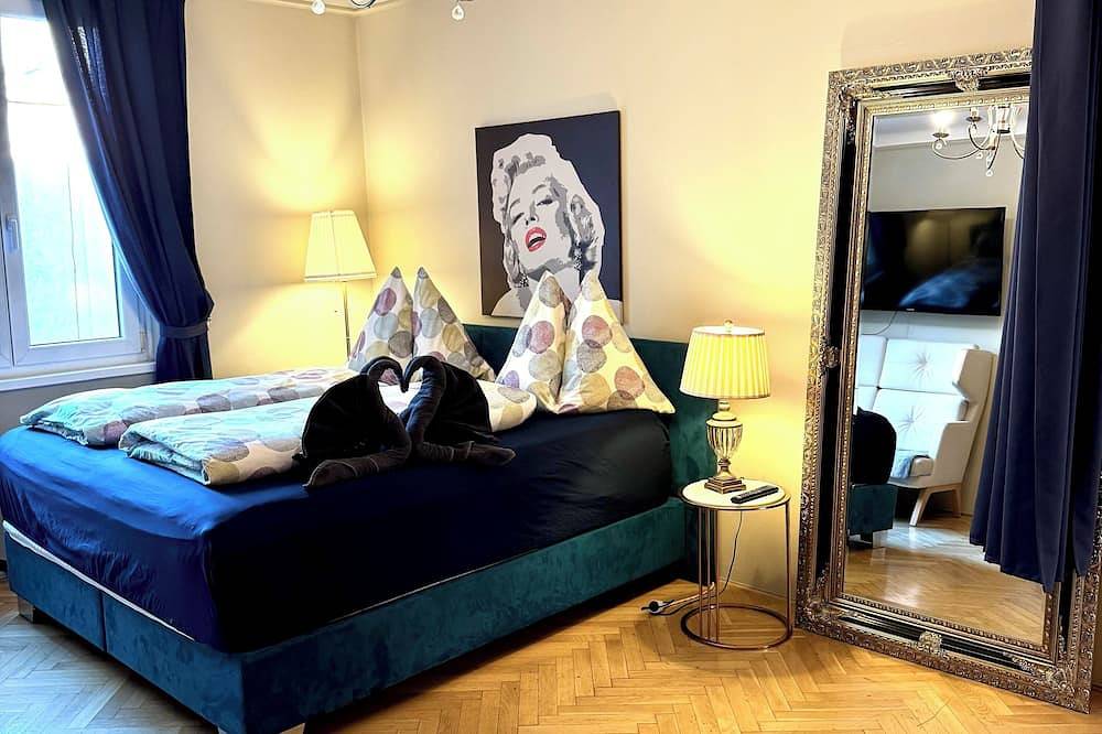 Ganze Wohnung, Central Apartment with 360 degrees view rooftop in city centre of Vienna in Wien Innenstadt, Wien