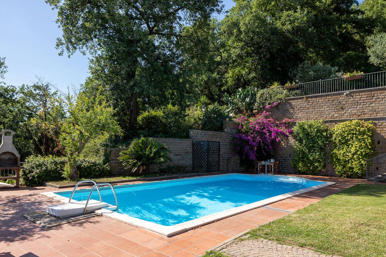 Olivetello - Matrimoniale vista piscina in Trevignano Romano, Braccianosee