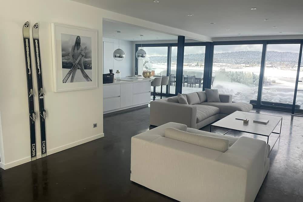 Appartement entier, Appartement moderne vue sur le lac in Grande-Rivière, Parc naturel régional du Haut-Jura