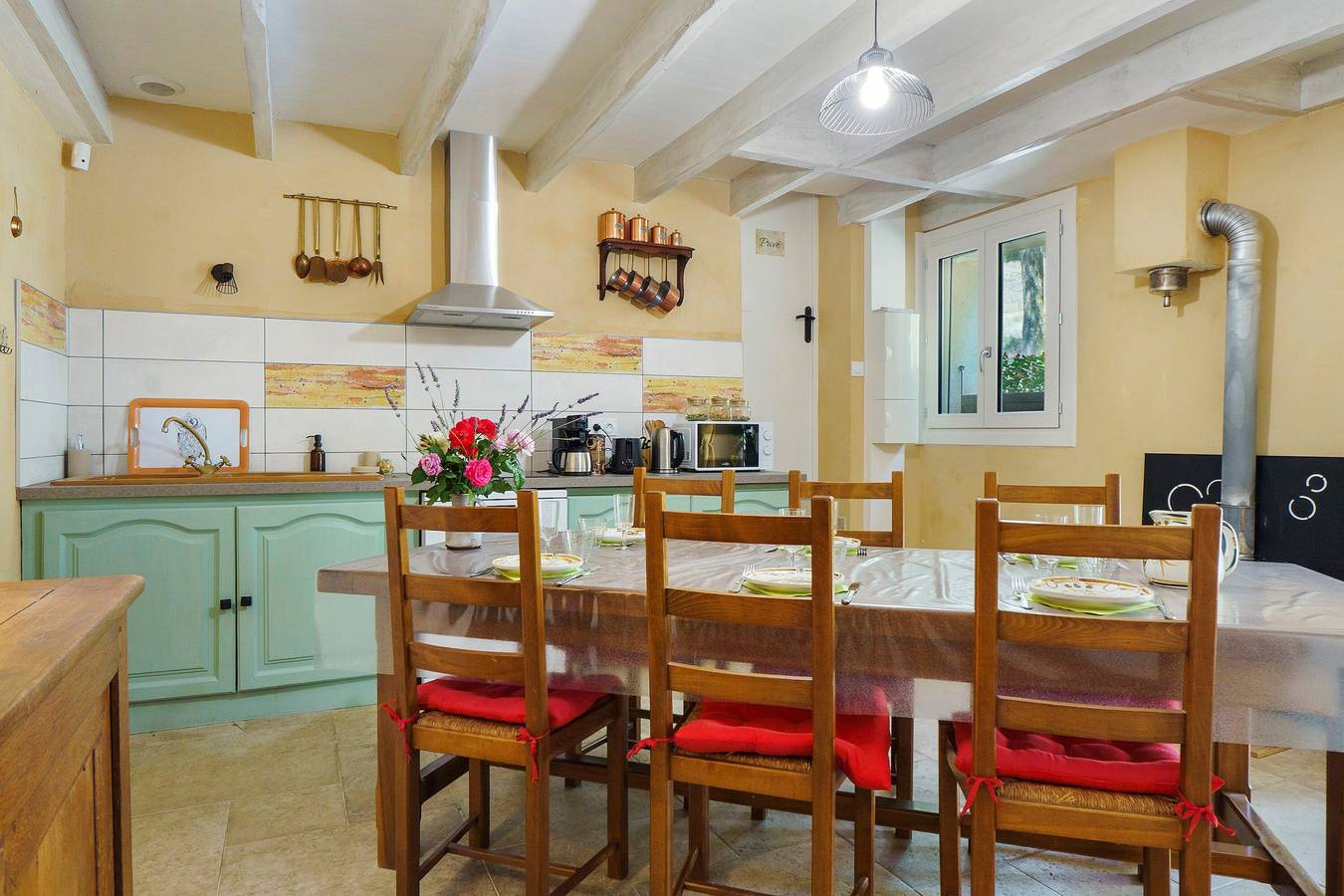 Bed & Breakfast 'Chambre Tilleul met zwembad', bergzicht, gedeeld zwembad & wifi, foto 9