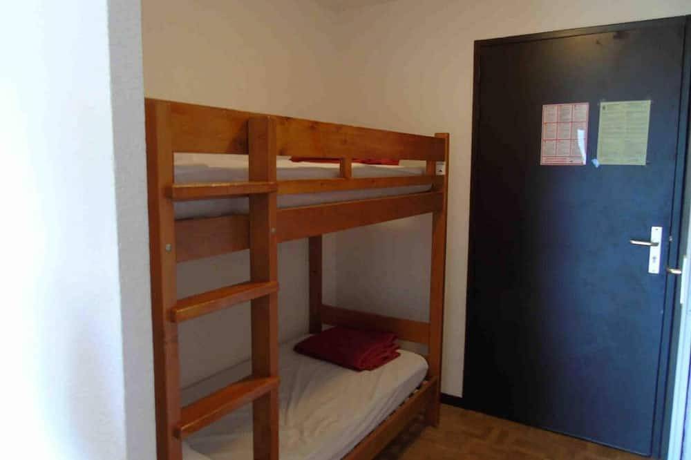 Appartement entier, 7ème étage, vue vallée, balcon, télévision, casier à ski, 32m², Valfréjus in Valfréjus, Modane