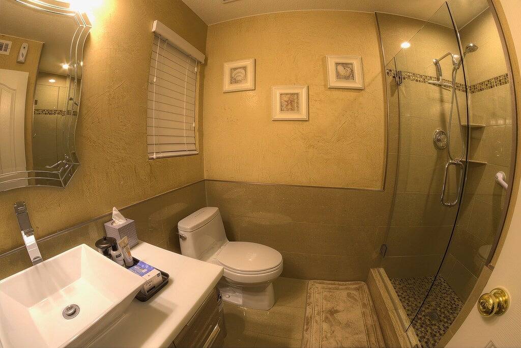 Family friendly Hot Tube with Licensed in Winchester (NV), Nevada