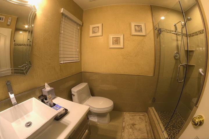 Ferienhaus für 10 Personen, mit Terrasse und Whirlpool - 1