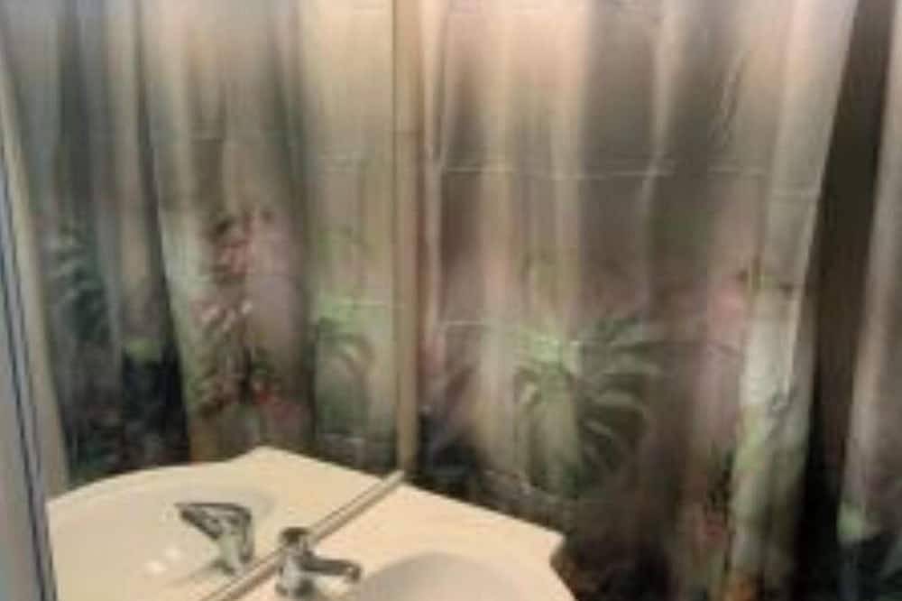 Entire apartment, Mimi Bellerive-sur-Allier in Bellerive-sur-Allier, Vichy region