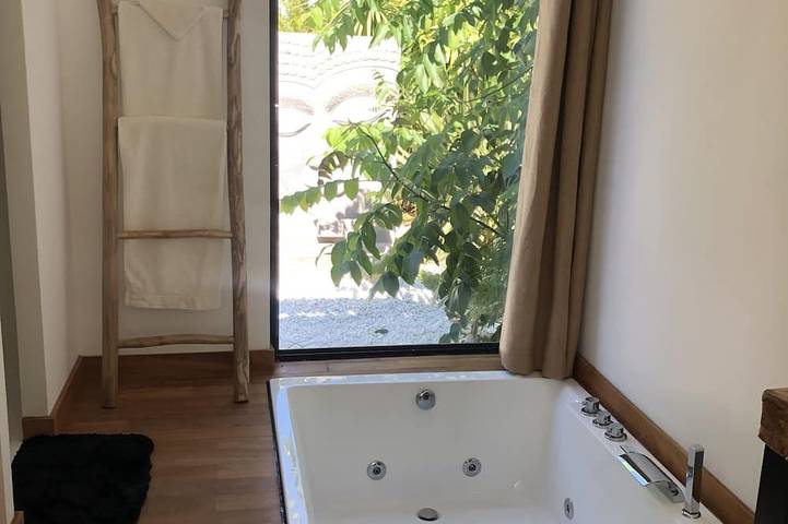 Lodge Kembali in Graveson, Region de Arles