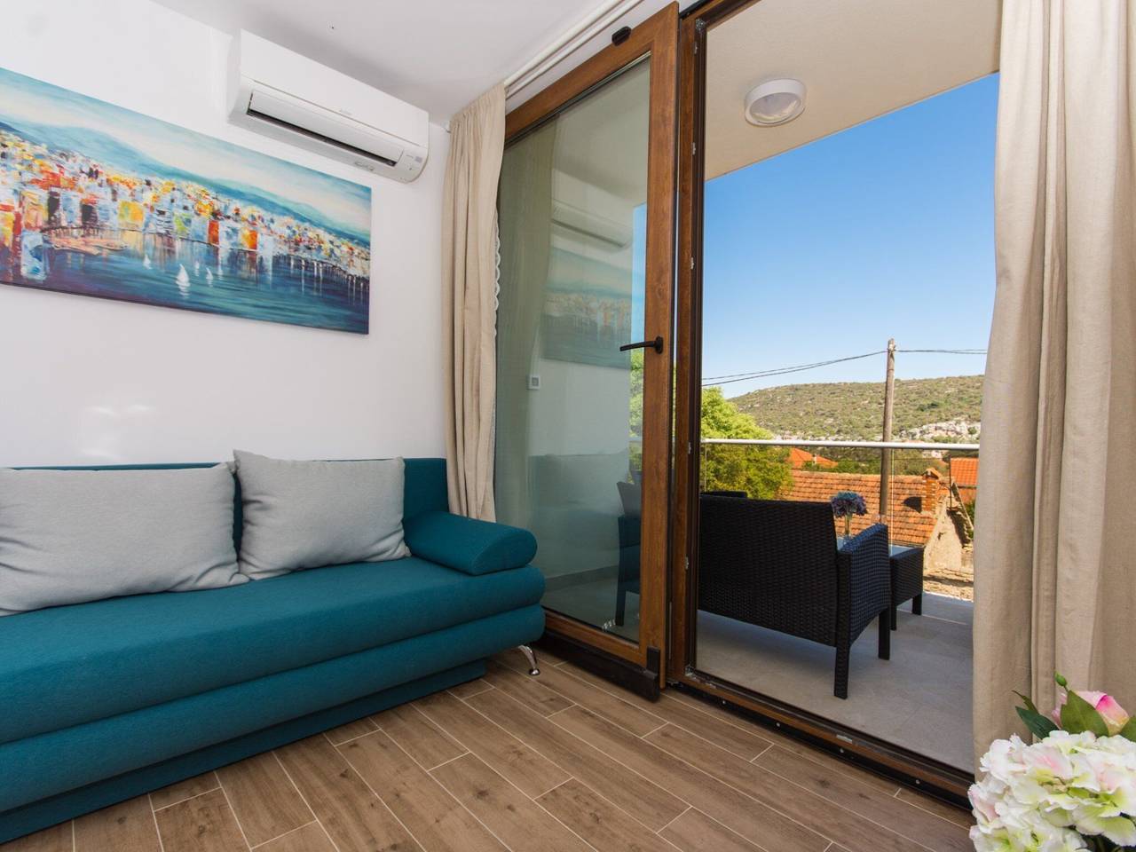 Ganze Wohnung, Villa La-Comfort One Bedroom Apartment with Sea View Terrace 2 in Drvenik Veliki, Drvenik Mali und Veli