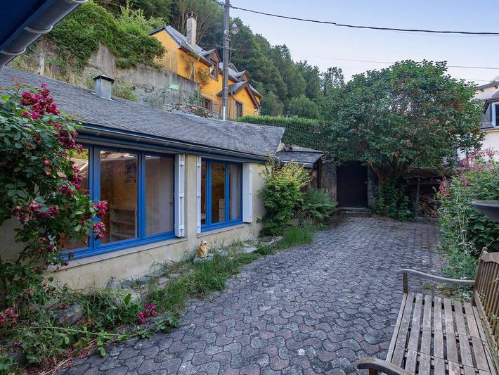 Charmantes Ferienhaus mit Privatgarten, Kamin, Wlan und sicherem Außenbereich für Kinder in Cauterets, Nationalpark Pyrenäen
